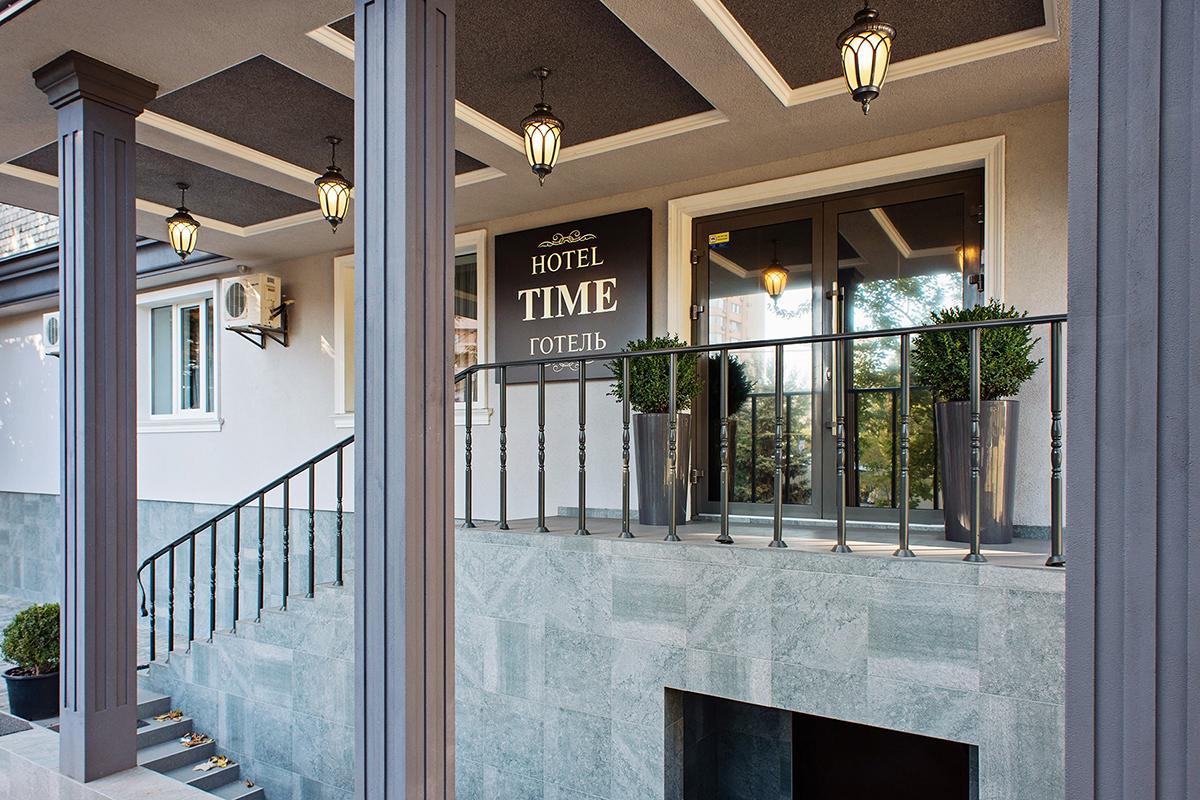 Time Hotel Kiew Exterior foto