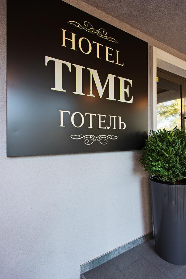 Time Hotel Kiew Exterior foto